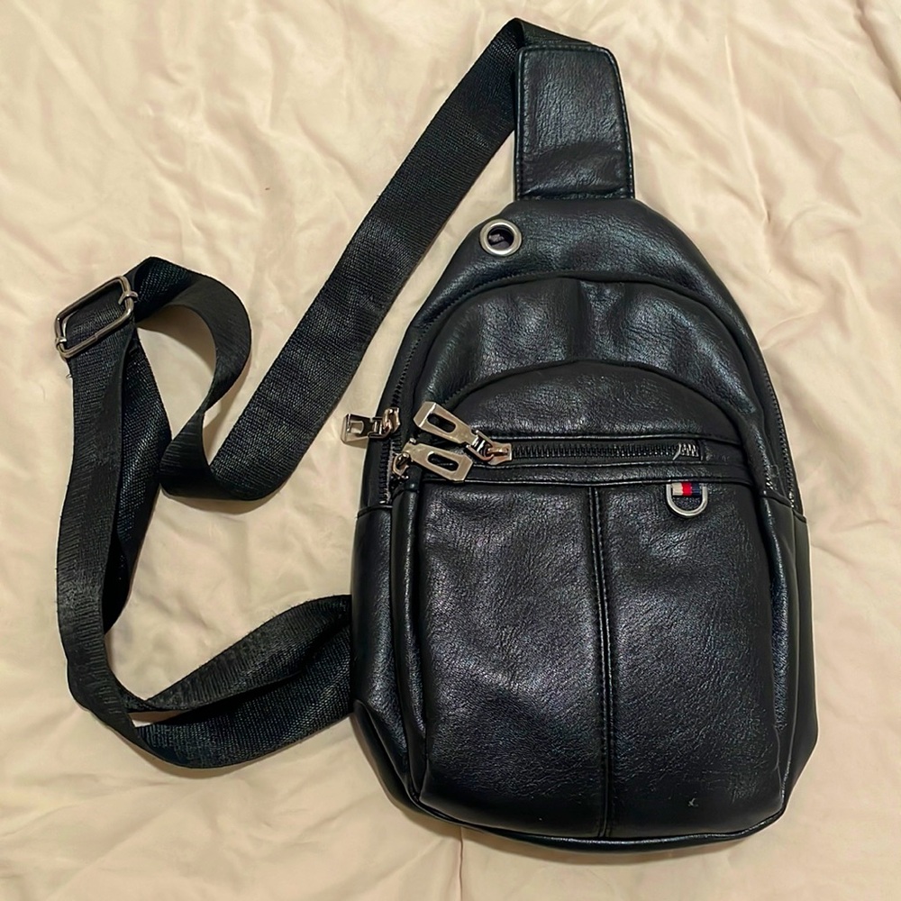 ❕SOLD❕Vegan Leather Cross Body Bag